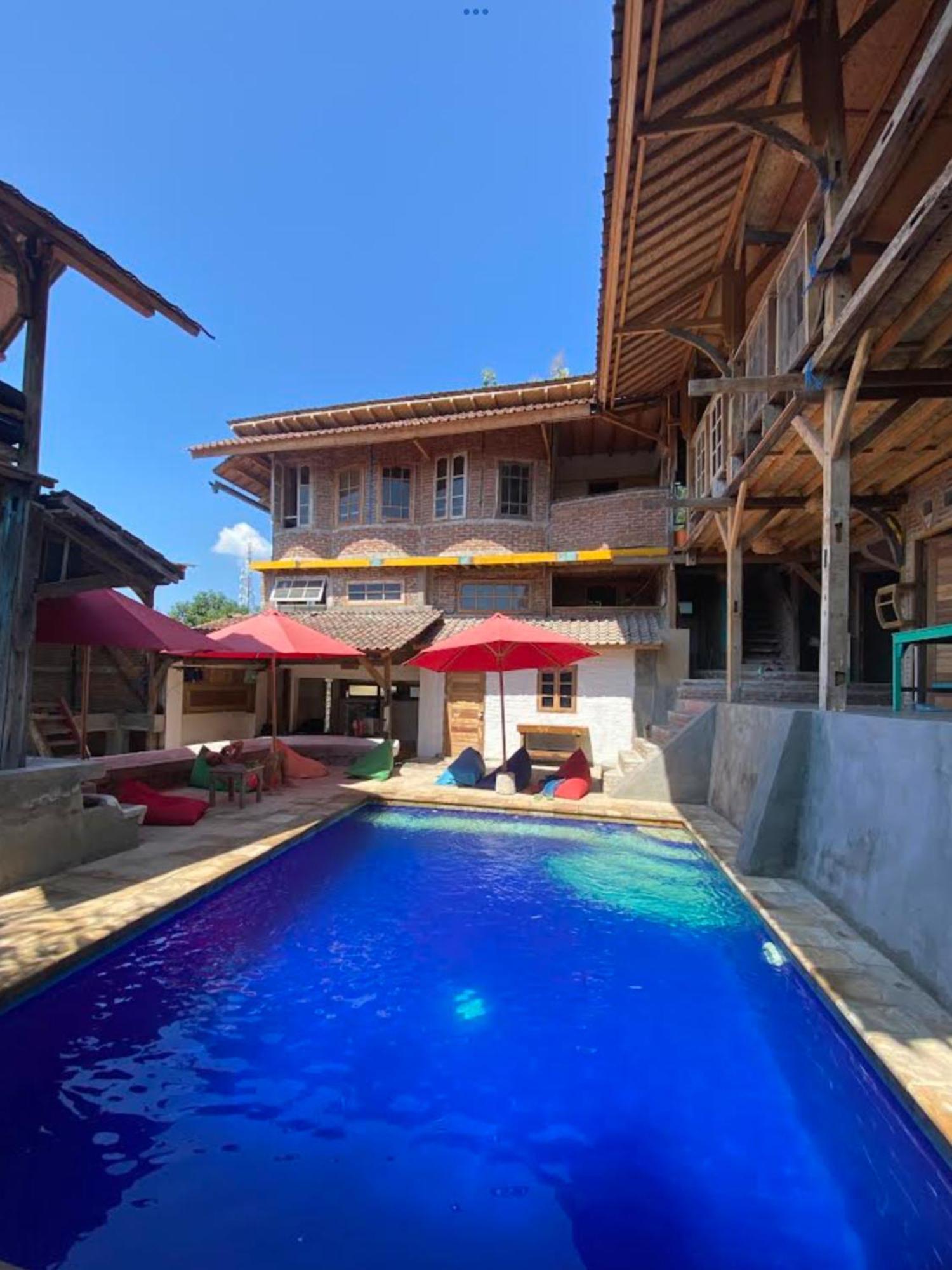 Gili La Boheme Hostel Τζίλι Τραγουανγκάν Εξωτερικό φωτογραφία