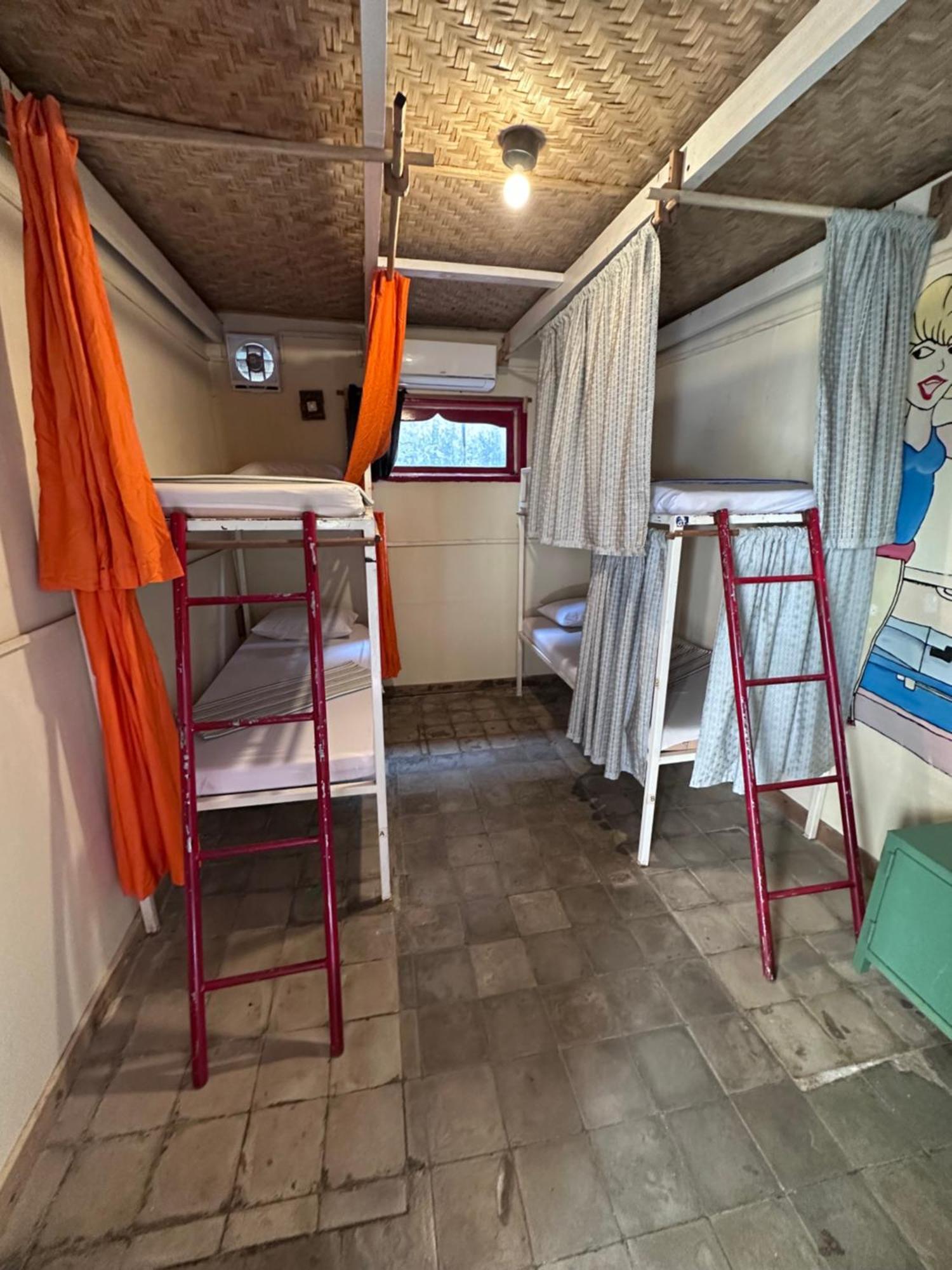 Gili La Boheme Hostel Τζίλι Τραγουανγκάν Εξωτερικό φωτογραφία