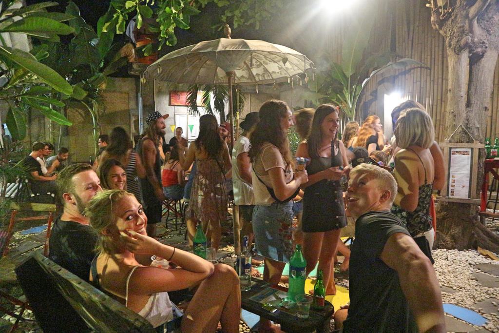 Gili La Boheme Hostel Τζίλι Τραγουανγκάν Εξωτερικό φωτογραφία